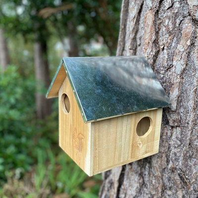 Wooden Squirrel Nest Box With Metal Roof - 5