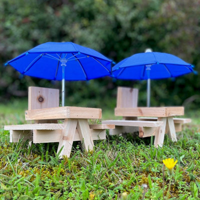 Wooden Wildlife Squirrel Feeder Picnic Table with Mini Umbrella (Set of 2)