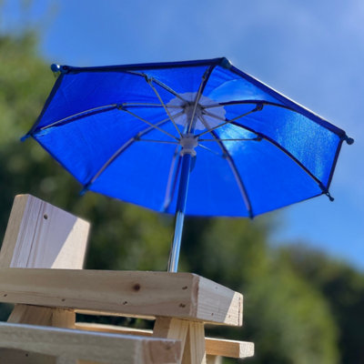 Wooden Wildlife Squirrel Feeder Picnic Table with Mini Umbrella - 5
