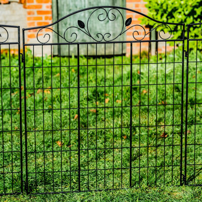 Woodside Brooke Metal Garden Decorative Border Fencing, Outdoor Edging ...