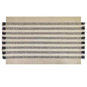 Wool Area Rug 140 x 200 cm Off-White and Black TACETTIN