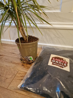 Wormganix fine moist dark forest bark chips sieved/graded 6-8mm Houseplant Mulch 5 Litre Bag