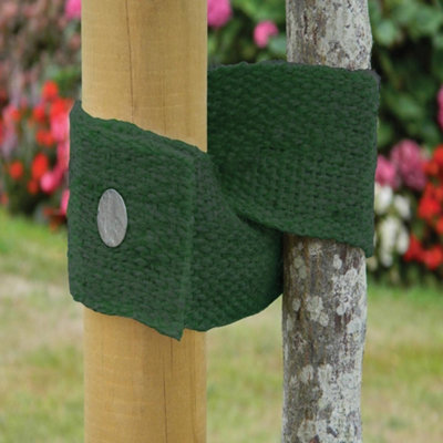 Worth Gardening by Garland Green Strong Loose Webbing Tree Tie 5m x 5cm