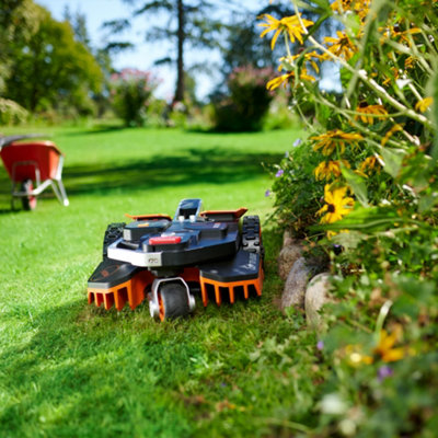 WORX Landroid Vision L1600 1600m² Robotic Lawnmower WR216E