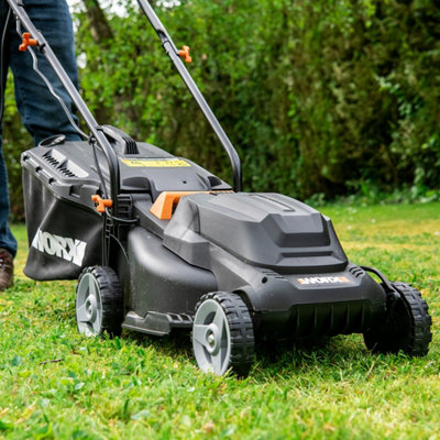 WORX WG713.1 1200W 34cm Corded Lawn Mower - 6