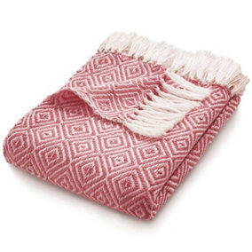 Woven Indoor Outdoor Washable Diamond Cuddly Throw Coral Pink - 130cm x 180cm