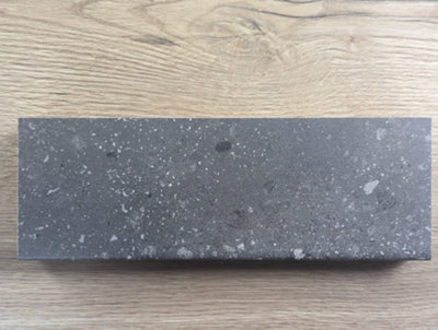 WTC Formica Prima FP8369 Charcoal Riverstone- 3mtr x 600mm x 38mm Kitchen Worktop Glisten Finish