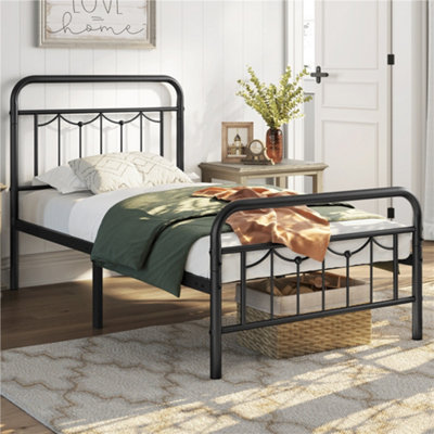 Vintage headboard outlet and footboard