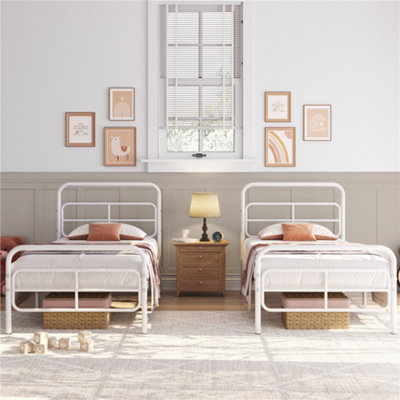 Yaheetech White 3ft Single Metal Bed Frame with Geometric Patterned Headboard and Footboard