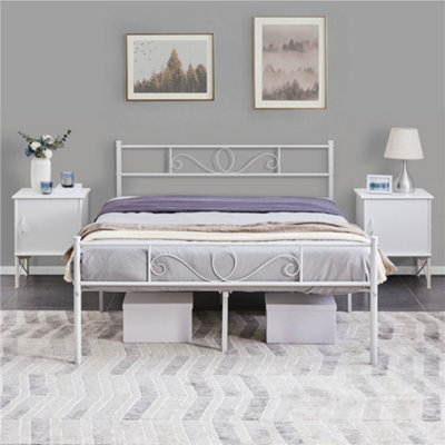 Yaheetech White 5ft King Metal Bed Frame with Scroll Design Headboard and Footboard