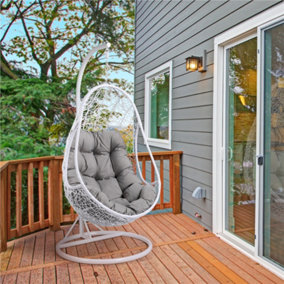 Yaheetech White Hanging Egg Chair with Armrest and Cushion for Garden Patio