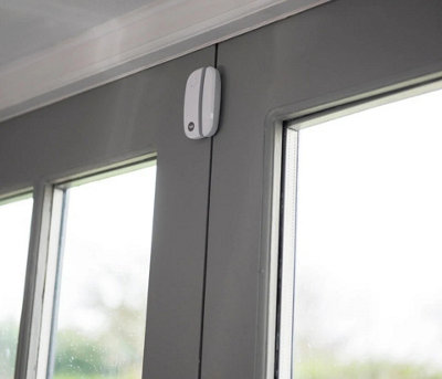 Yale IA-320 10pc Sync Smart Home Alarm Kit 4 Motion & 3 Door Sensors, 200m Range, App & Voice Control, No Fees, Expandable System