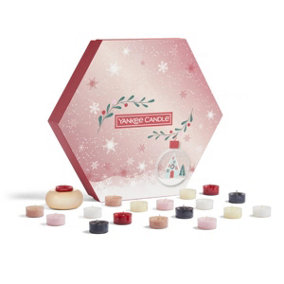 Yankee Candle Gift Set - 18 Scented Tea Lights and Holder in a Festive Box - Snow Globe Wonderland Collection