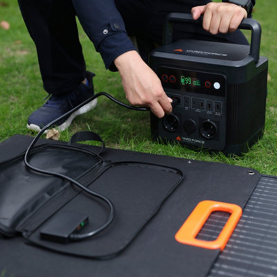 Yard Force 100W Portable and Foldable USB Solar Power Panel for hiking - 6