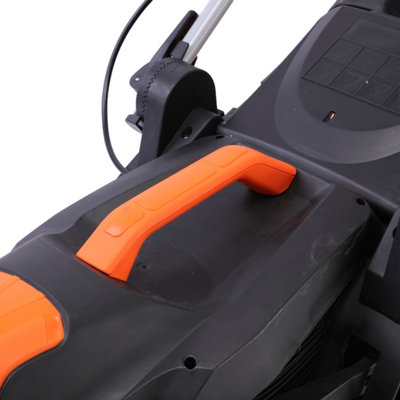 Yard Force 1400W 34cm Electric Lawnmower with 35L Grass Bag and Rear Roller - 3