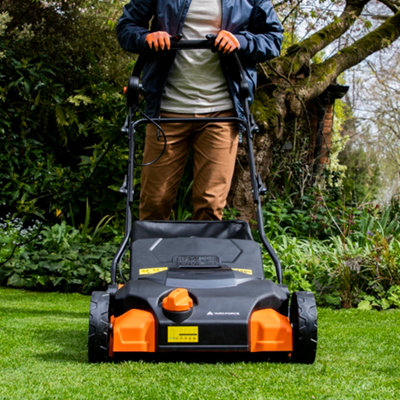 Electric lawn clearance scarifier b&q