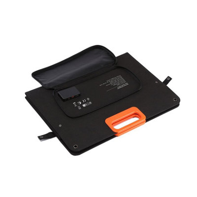 Yard Force 200W Portable and Foldable USB Solar Power Panel for hiking - 3