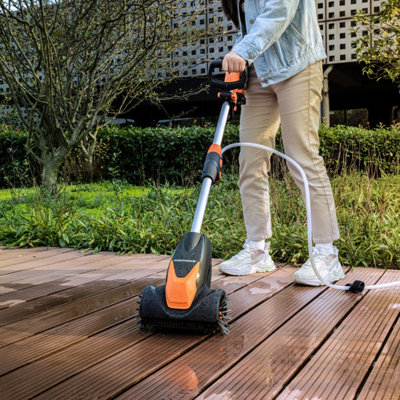 Yard Force 20V/4.0Ah Lithium-Ion Cordless Patio Cleaner - 20cm cleaning width and 2 speed settings - LW CPC1 - CR20 Range