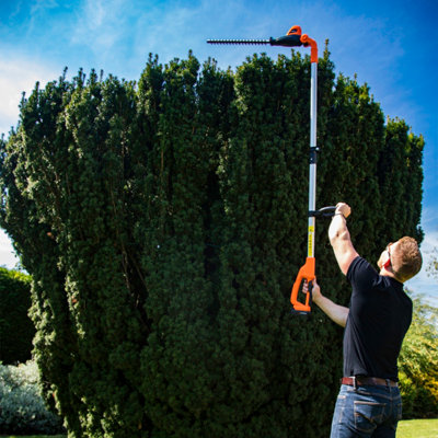 Yard Force 20V Cordless Pole Hedge Trimmer extendable up to 256cm