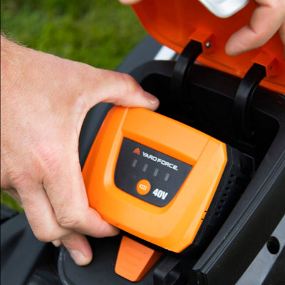 Yard Force 40V 34cm Cordless Lawnmower with lithium ion battery & quick charger LM G34A - GR40 range - 7