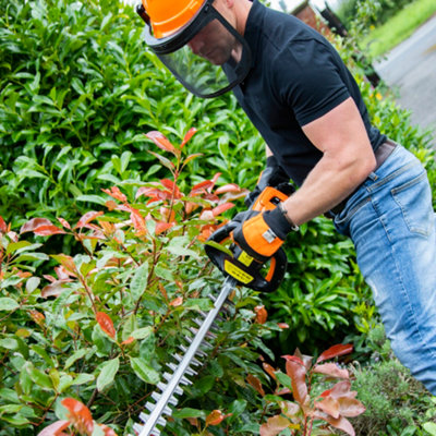 Yard Force 40V Cordless Hedge Trimmer with 60cm dual action blade - LH G60 - GR40 Range - 6