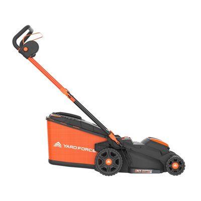 Yard Force LM C37B 40V 4.0Ah (2x20V) Cordless Lawnmower with 37cm cutting width 40L grass bag and rear roller - 4