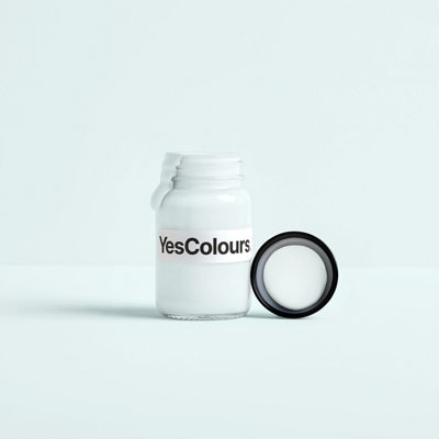 YesColours Fresh Cool White paint sample (matt, 60ml)