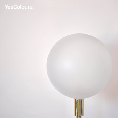 YesColours Serene Neutral eggshell paint, 5 Litres