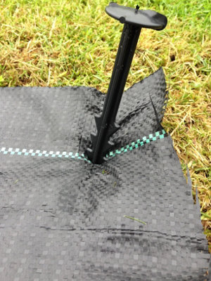 Yuzet 1m x 50m 100g Weed Control Ground Cover Driveway Membrane Landscape Fabric - 4
