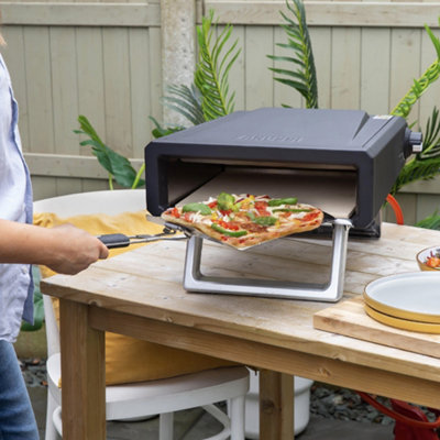 Zanussi Gas Pizza Oven with Paddle and Carry Bag Black ZGPO1PC - 6