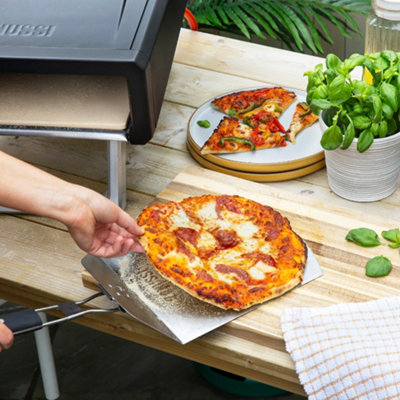 Zanussi Gas Pizza Oven with Paddle and Carry Bag Black ZGPO1PC - 7