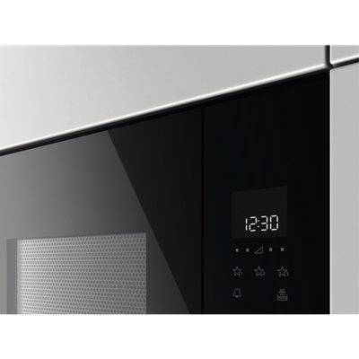 Zanussi ZMBN2SX--20 800Watts Built-in Microwave 17 litres Black & S/Steel - 3