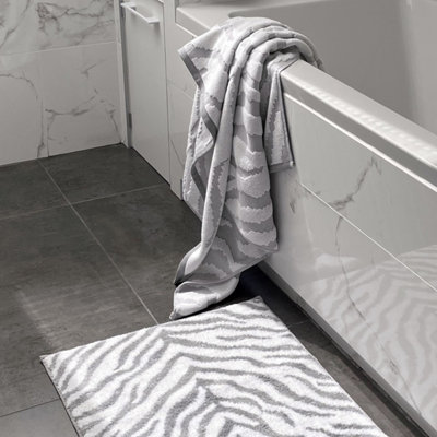 Zebra Print Sculpted Bath Sheet - White/Grey - 3