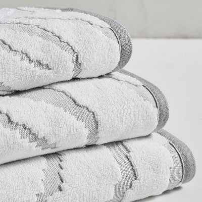 Zebra Print Sculpted Bath Sheet - White/Grey - 4